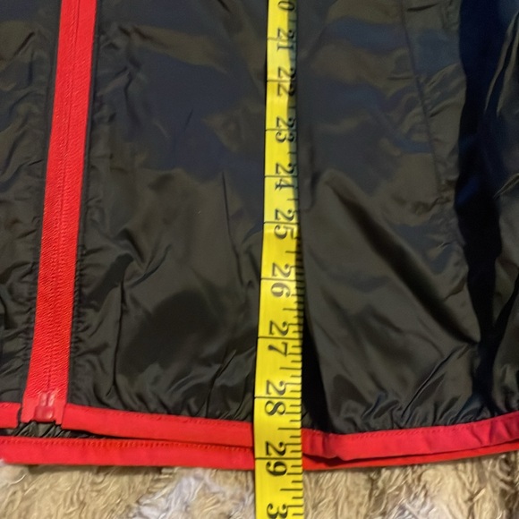 Atlanta Hawks Windbreaker, Men’s size Large - Picture 14 of 14